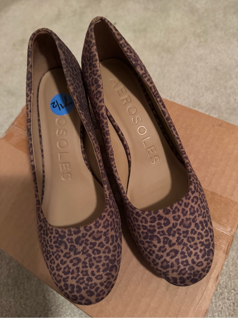 AEROSOLES Leopard-Print Round-Toe Flats in Brown/Tan
